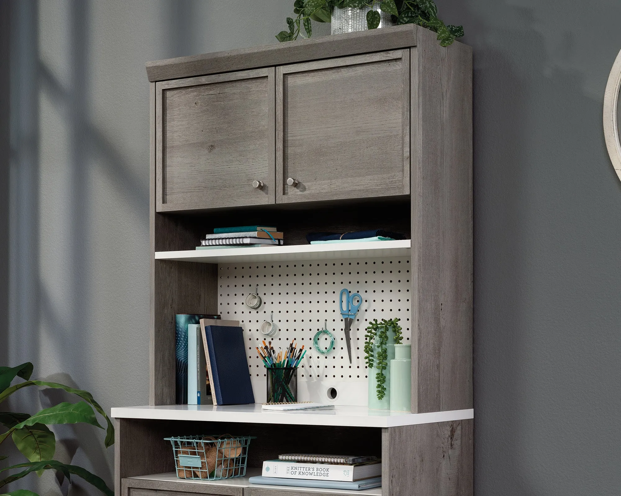 Craft Pro Series Hutch Mo
