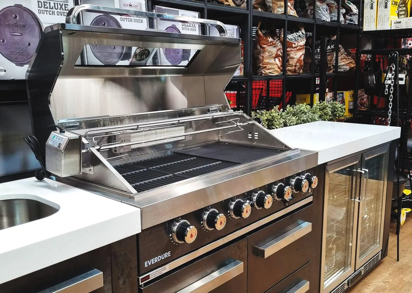 Everdure Neo Black Outdoor Kitchen with Fridge, Sink & Storage Modules, and Corner Cupboard (Option 3)