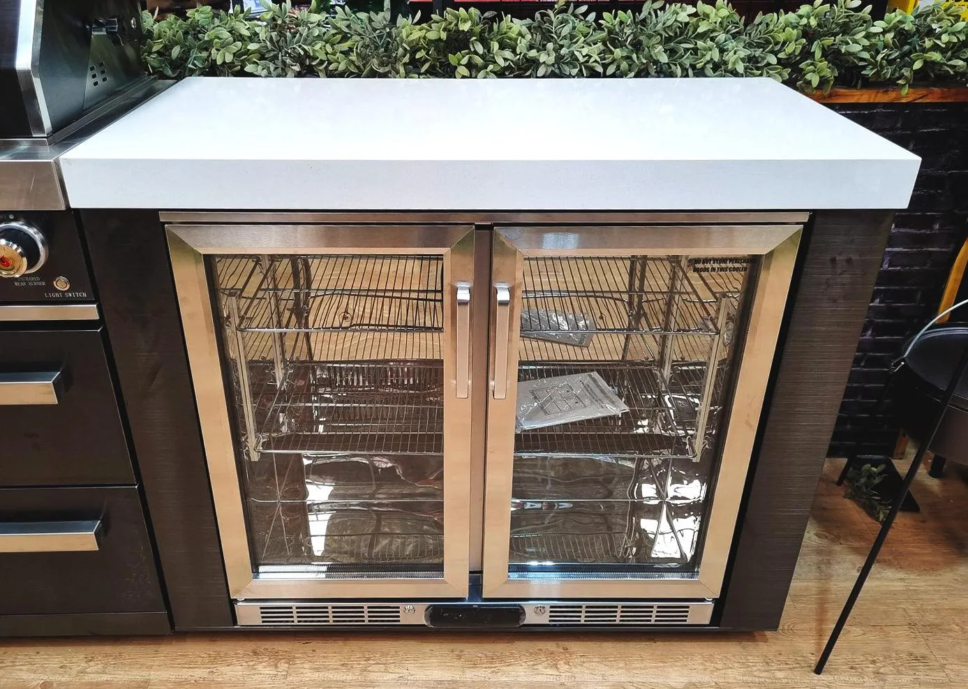 Everdure Neo Black Outdoor Kitchen with Fridge, Sink & Storage Modules, and Corner Cupboard (Option 3)
