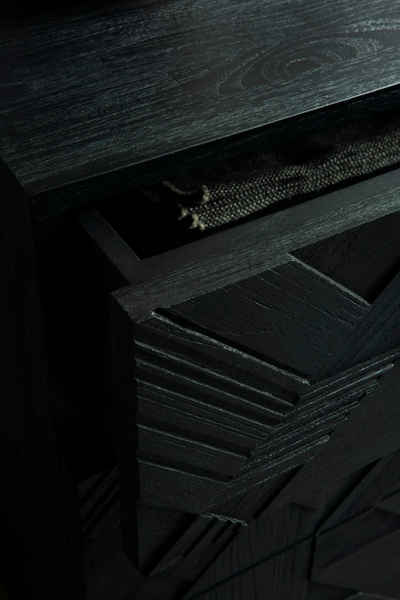 Graphic Dresser