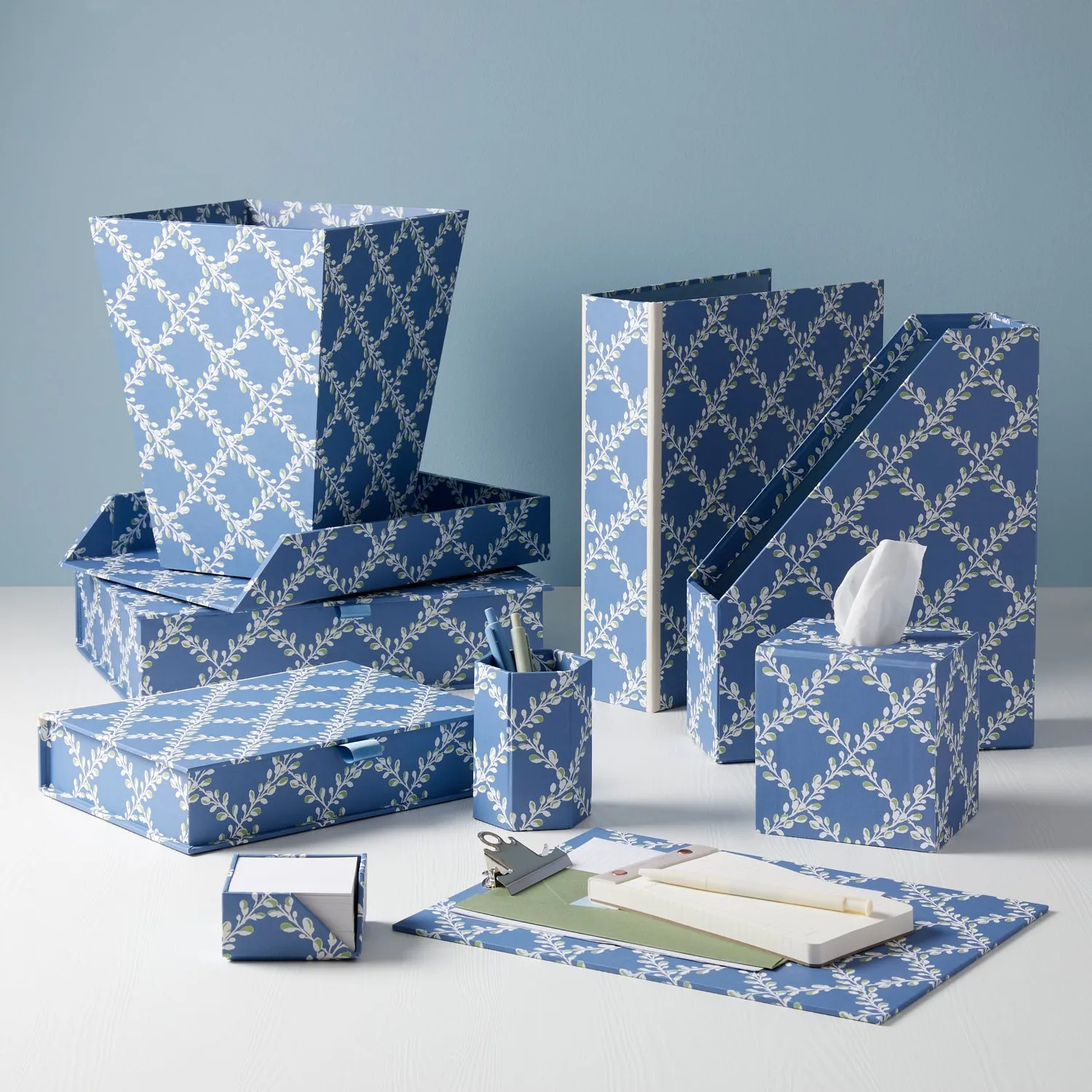 Lever Arch Folder Bud Trellis Blue